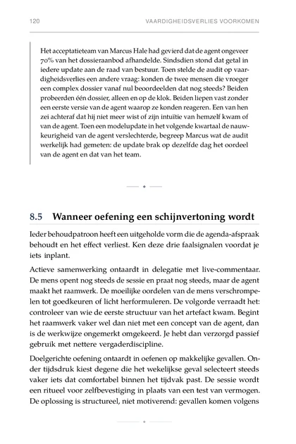 De AI-teamdynamiek, gedrukte pagina: Het acceptatieteam van Marcus Hale had gevierd dat de agent ongeveer