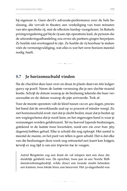De Tweede-Orde-Denker, gedrukte pagina: Astrid Bergström zag een klant de val inlopen met een deur